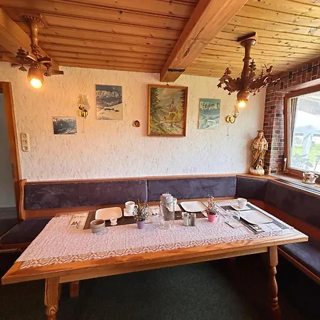 Haus Heinzen بيت ضيافة راماسو