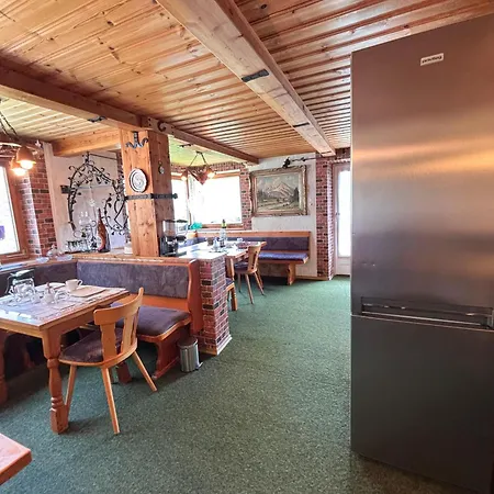 Haus Heinzen بيت ضيافة
