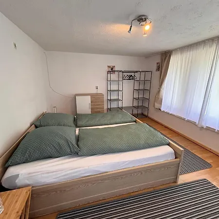 Haus Heinzen بيت ضيافة